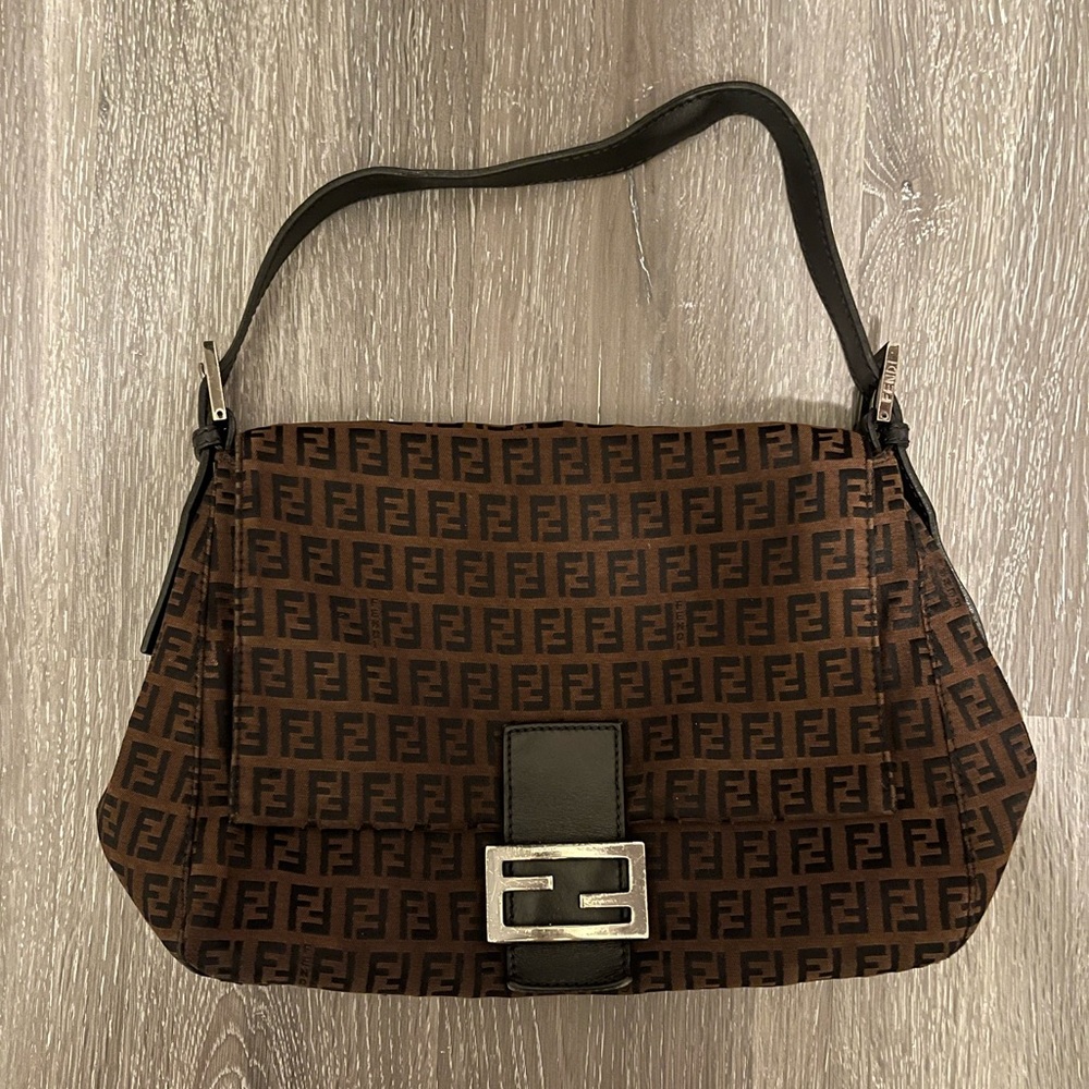 Vintage Fendi Baguette cloth handbag